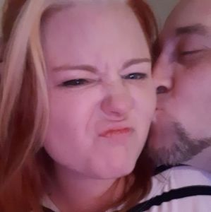 Meet your Posher, Joelle